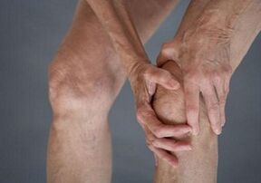 Selbstmassage vum Knéi mam Arthrosis